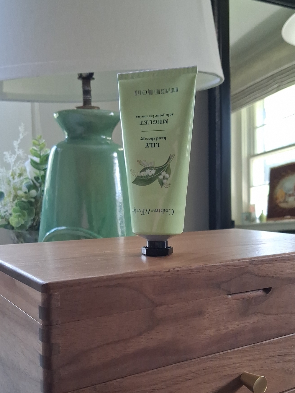 Crabtree & Evelyn Lily Hand Therapy Cream - Light Green Tube